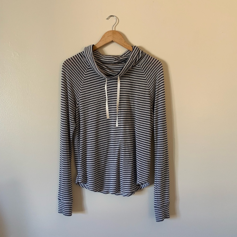 Hollister Navy & White Striped Cowl Neck Long Sleeve Size Small